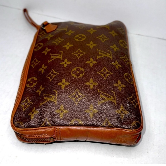Authentic LOUIS VUITTON wristlet/clutch - Picture 3 of 8
